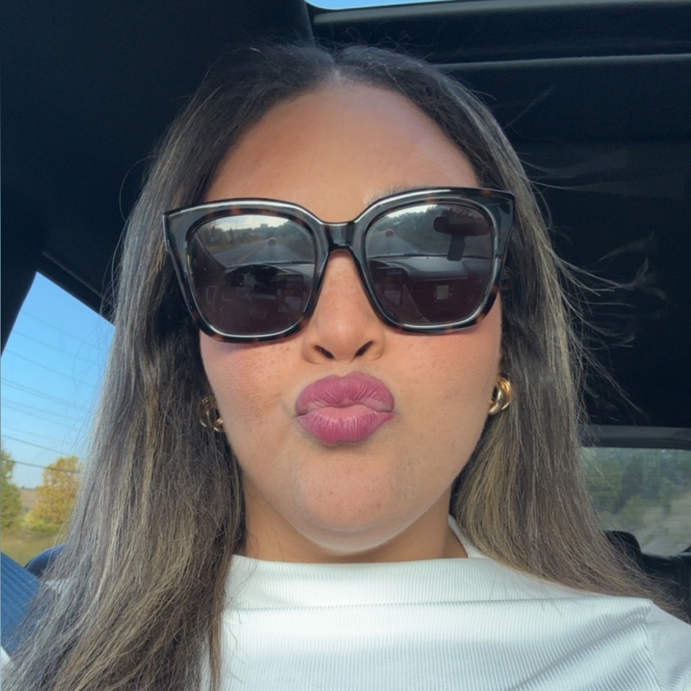 Meet your Posher, Brianna